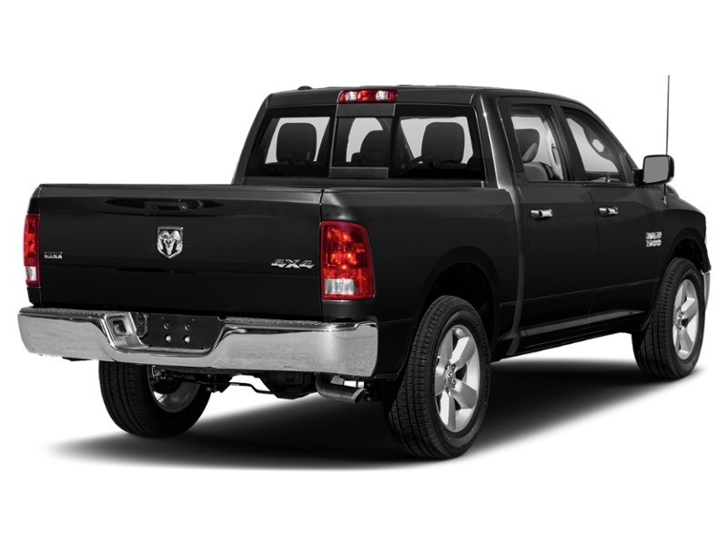 2018 RAM 1500 Big Horn 4x4 Crew Cab 5'7