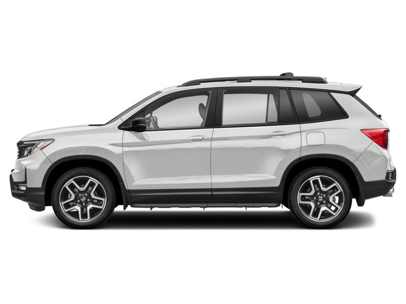 2022 Honda Passport Touring AWD Platinum White Pearl  Shot 5