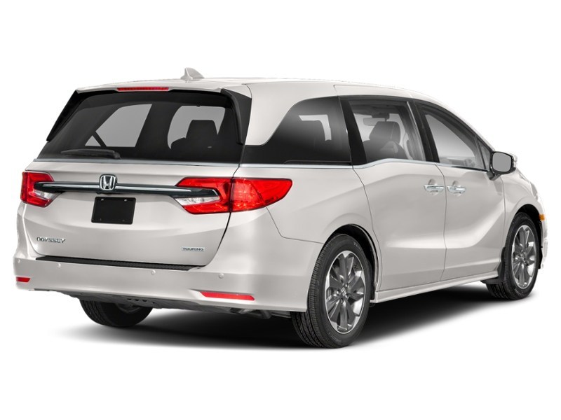 2024 Honda Odyssey Touring Auto Platinum White Pearl  Shot 6
