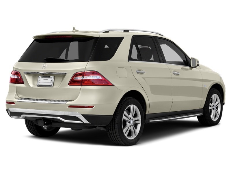 2013 Mercedes-Benz M-Class 4MATIC 4dr ML 350 BlueTEC Diamond White Metallic  Shot 60