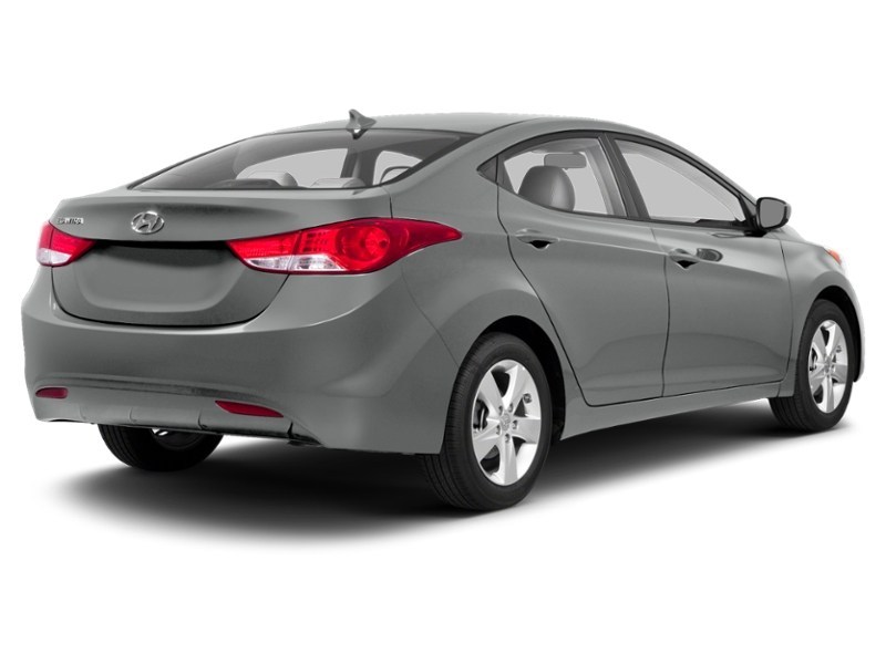 2013 Hyundai Elantra 4dr Sdn Man GL Radiant Silver Metallic  Shot 21