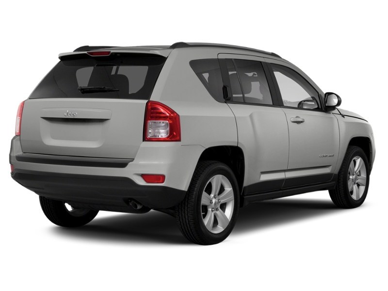 2013 Jeep Compass 4WD 4dr North Bright Silver Metallic Clearcoat  Shot 42
