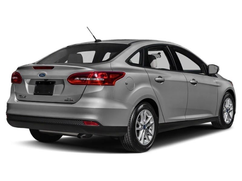 2015 Ford Focus 4dr Sdn SE Ingot Silver Metallic  Shot 38