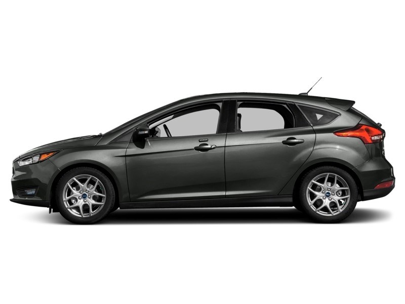 2015 Ford Focus 5dr HB SE Magnetic Metallic  Shot 15