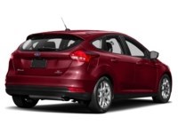 2015 Ford Focus 5dr HB SE Ruby Red Tinted Clearcoat  Shot 26