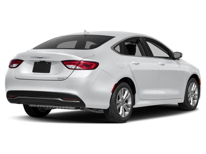 2015 Chrysler 200 4dr Sdn Limited FWD Lunar White Tri-Coat Pearl  Shot 14