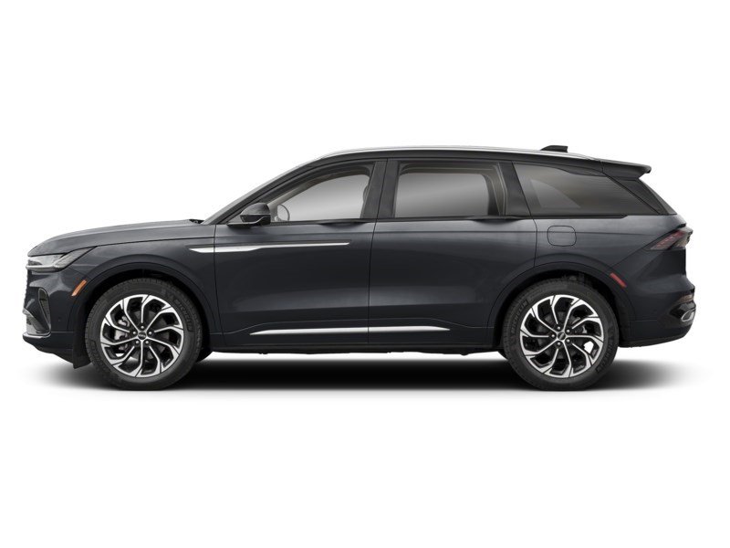 2026 Lincoln Nautilus Reserve AWD Infinite Black Metallic Clearcoat  Shot 3
