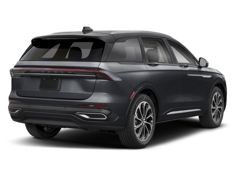 2026 Lincoln Nautilus Reserve AWD Infinite Black Metallic Clearcoat  Shot 6
